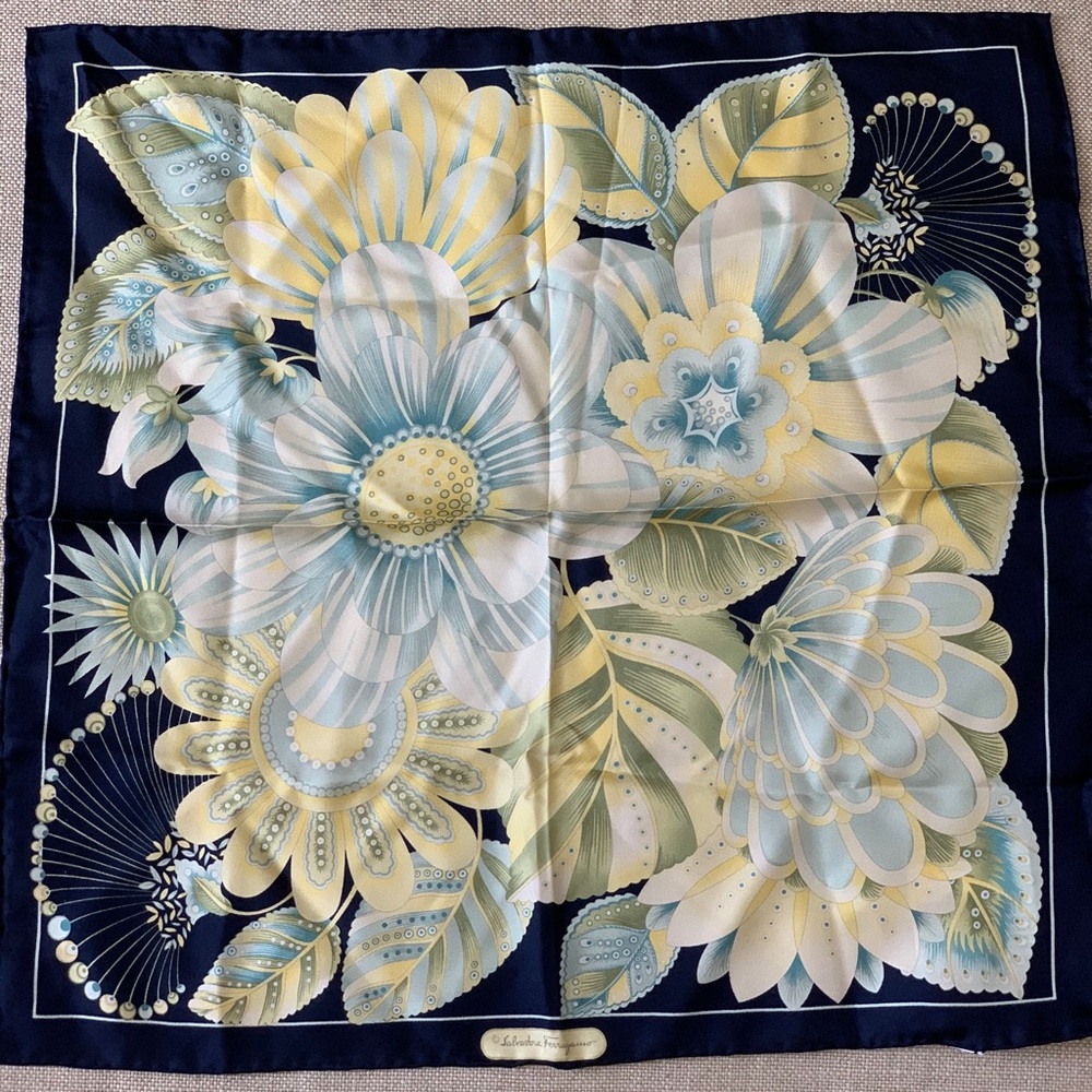 SALVATORE FERRAGAMO Silk scarf